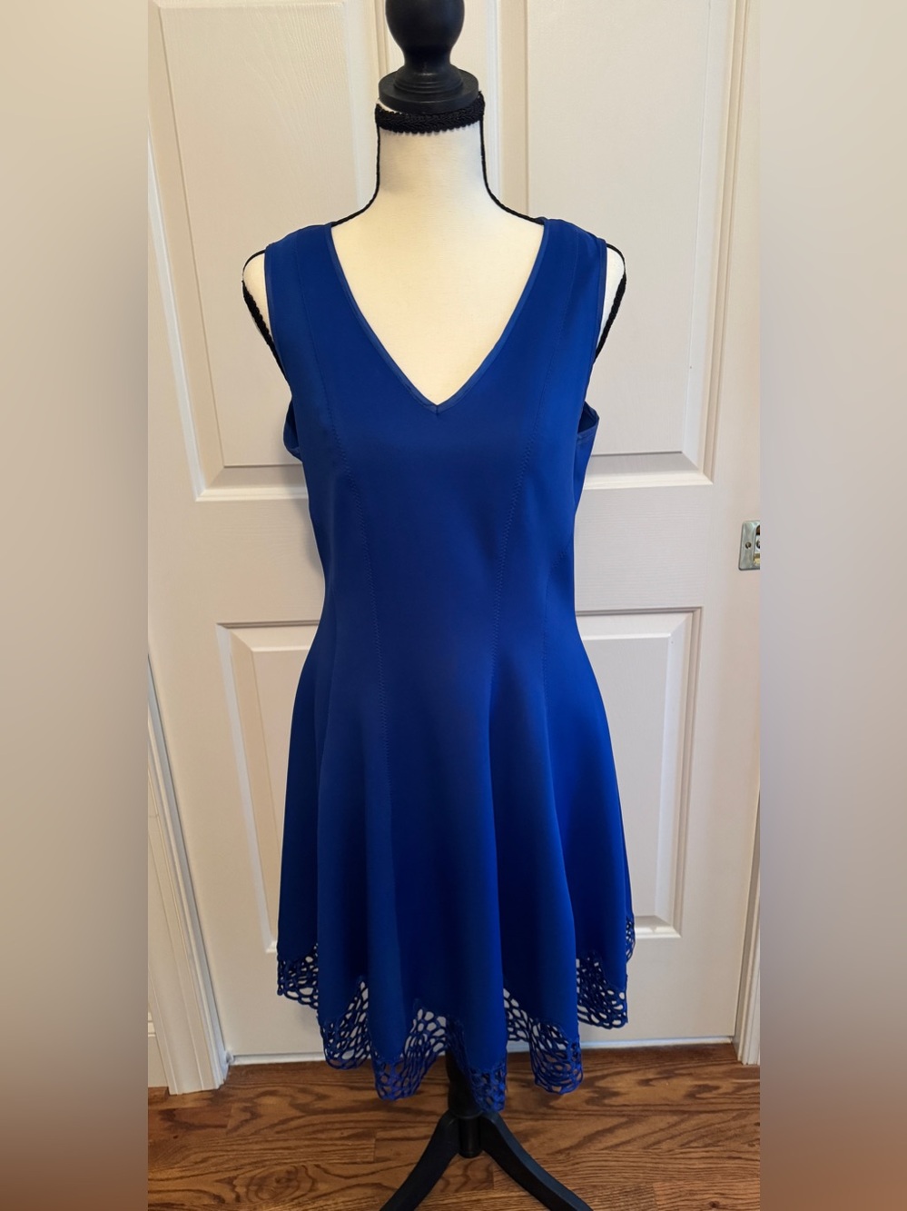 Sleeveless V-Neck knee length Dress in Royal Blue